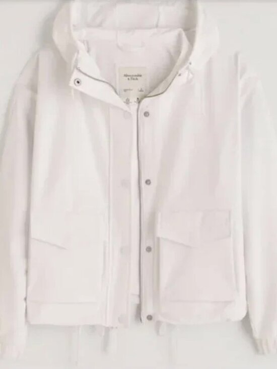 Abercrombie & Fitch Jackets & Blazers - Abercrombie & Fitch Cropped Hooded Utility Jacket White